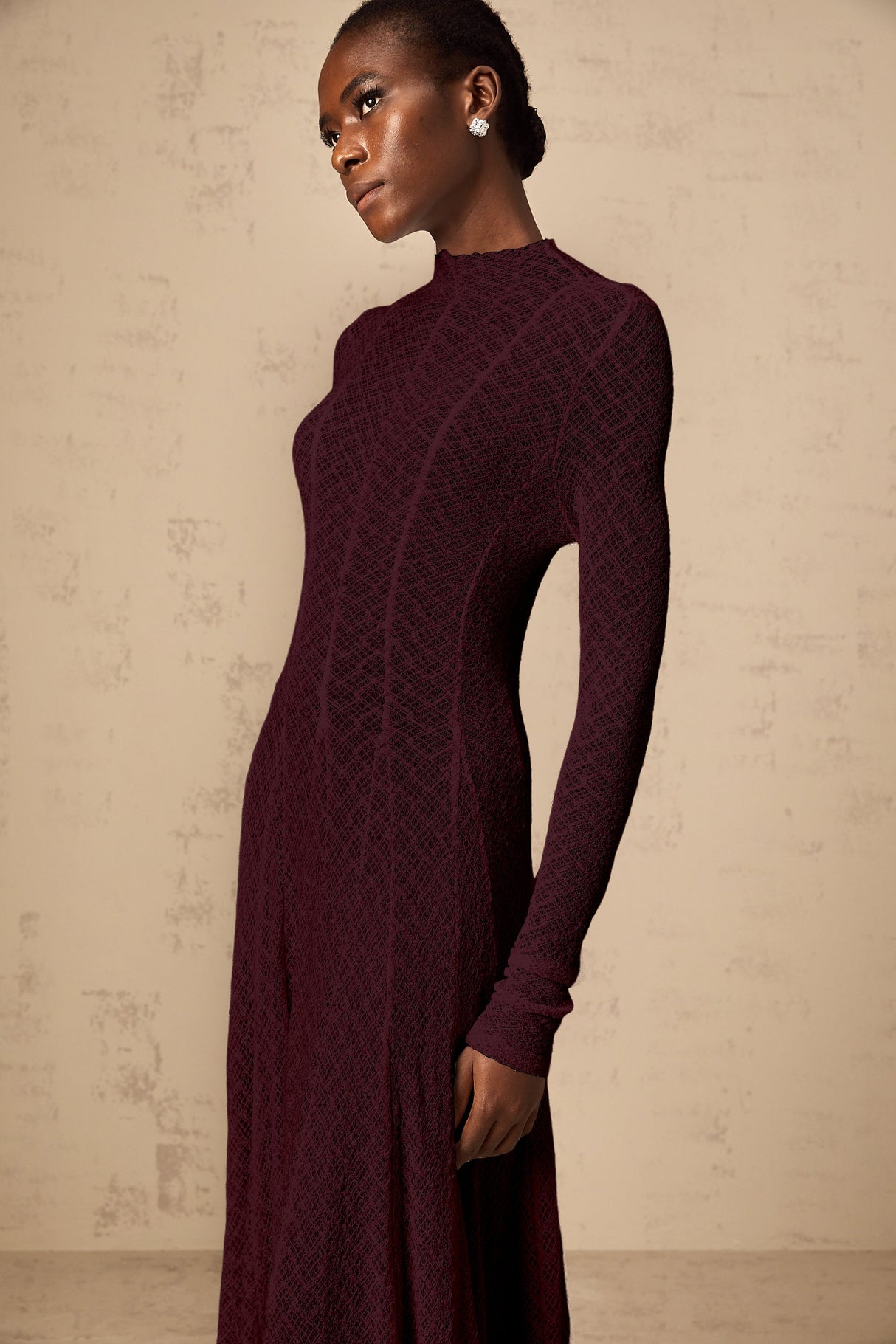 Aurohaya Athena wavy-pattern lace maxi dress in Red