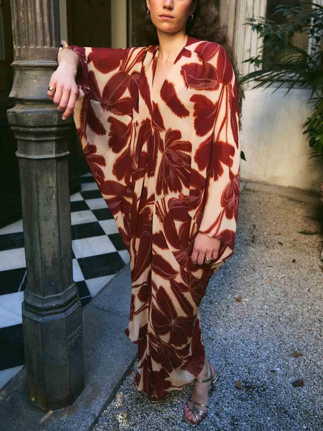 Aurohaya Elegant Oversized Floral Print Maxi Dress