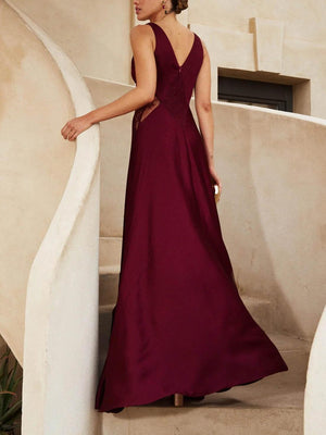 Aurohaya Elegant V-neck Lace Paneled Satin Maxi Dress
