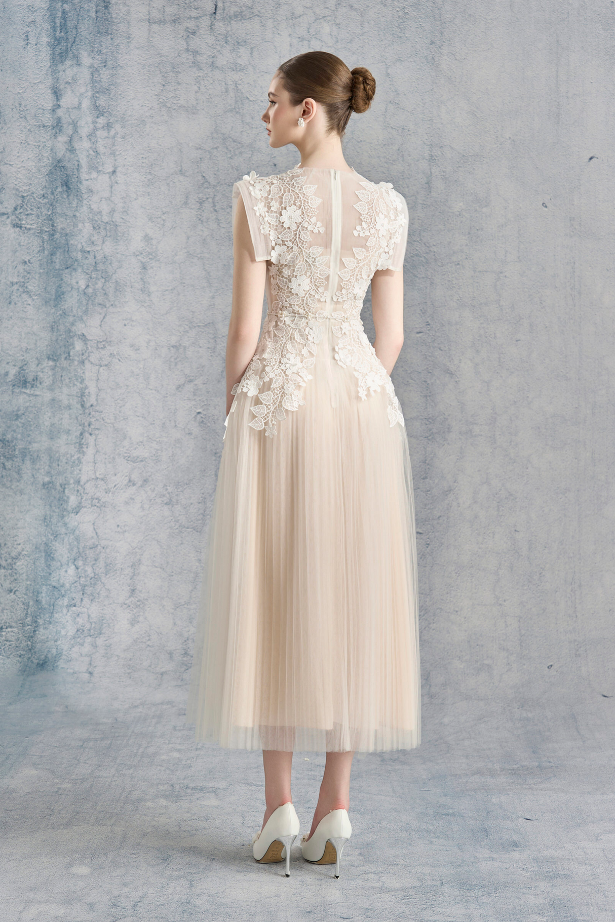 Aurohaya Annabelle Flower-appliqué Tulle Midi Dress (Without Belt)