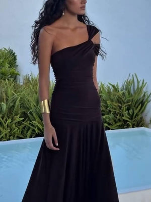 Aurohaya Off-shoulder Slim-Fit Maxi Dress