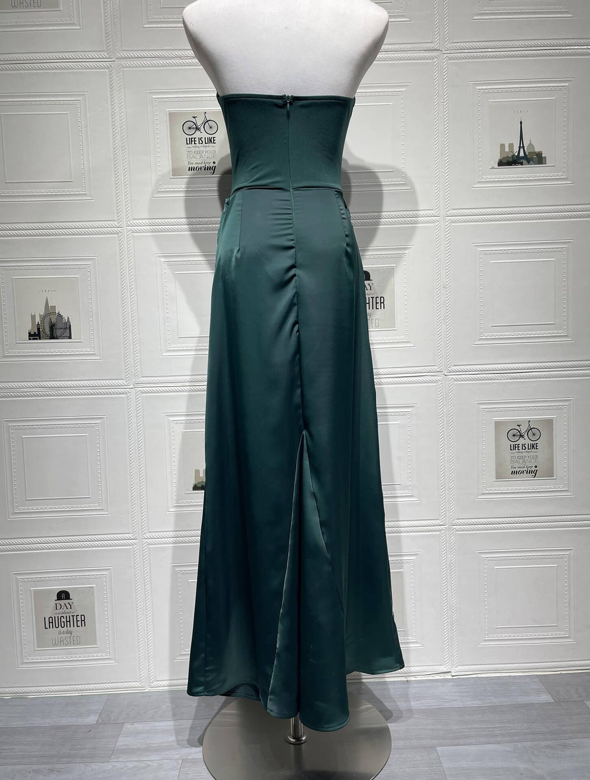 Aurohaya Vianne Off-Shoulder Corset Maxi Dress