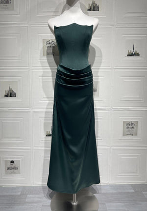 Aurohaya Vianne Off-Shoulder Corset Maxi Dress