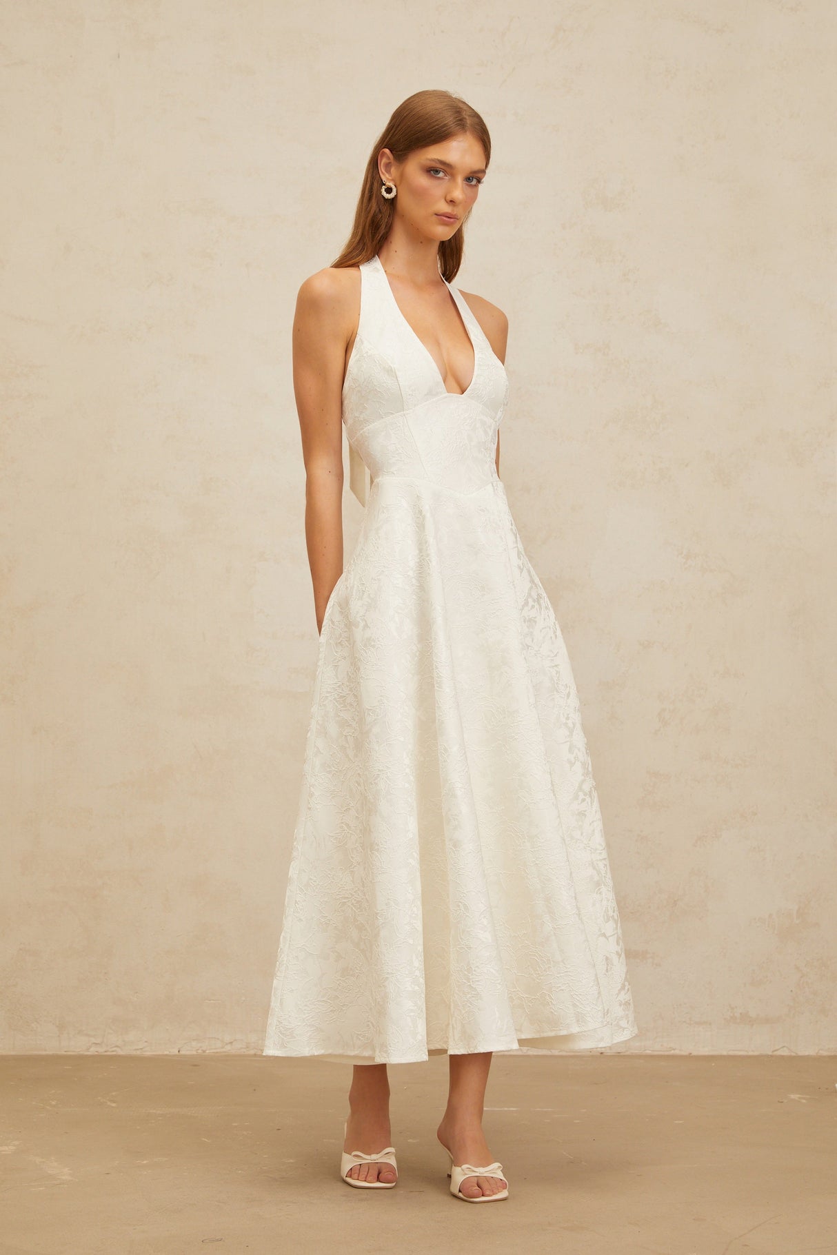 Aurohaya Céline White Glamorous Event Midi Dress