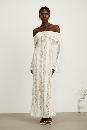 Sirène Off Shoulder Lace Maxi Dress