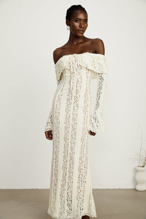 Sirène Off Shoulder Lace Maxi Dress