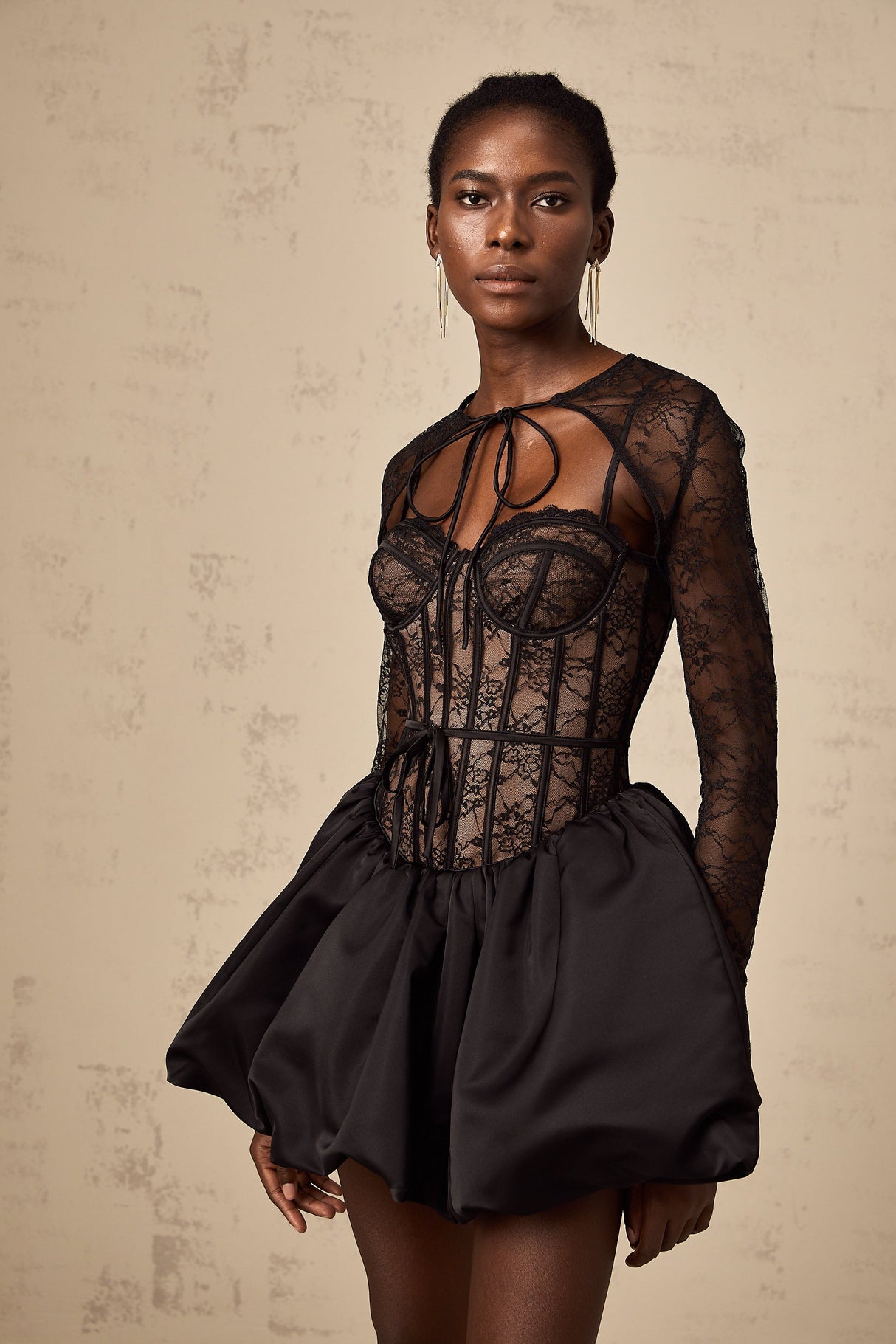 Aurohaya Louise black floral-lace vest & dress matching set