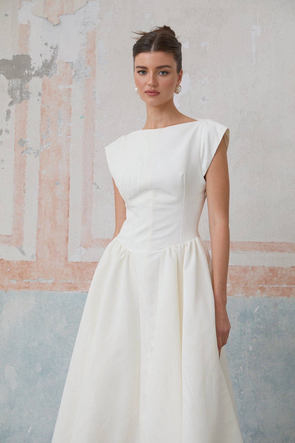 Aurohaya Amandine white open-back cap-sleeve midi dress