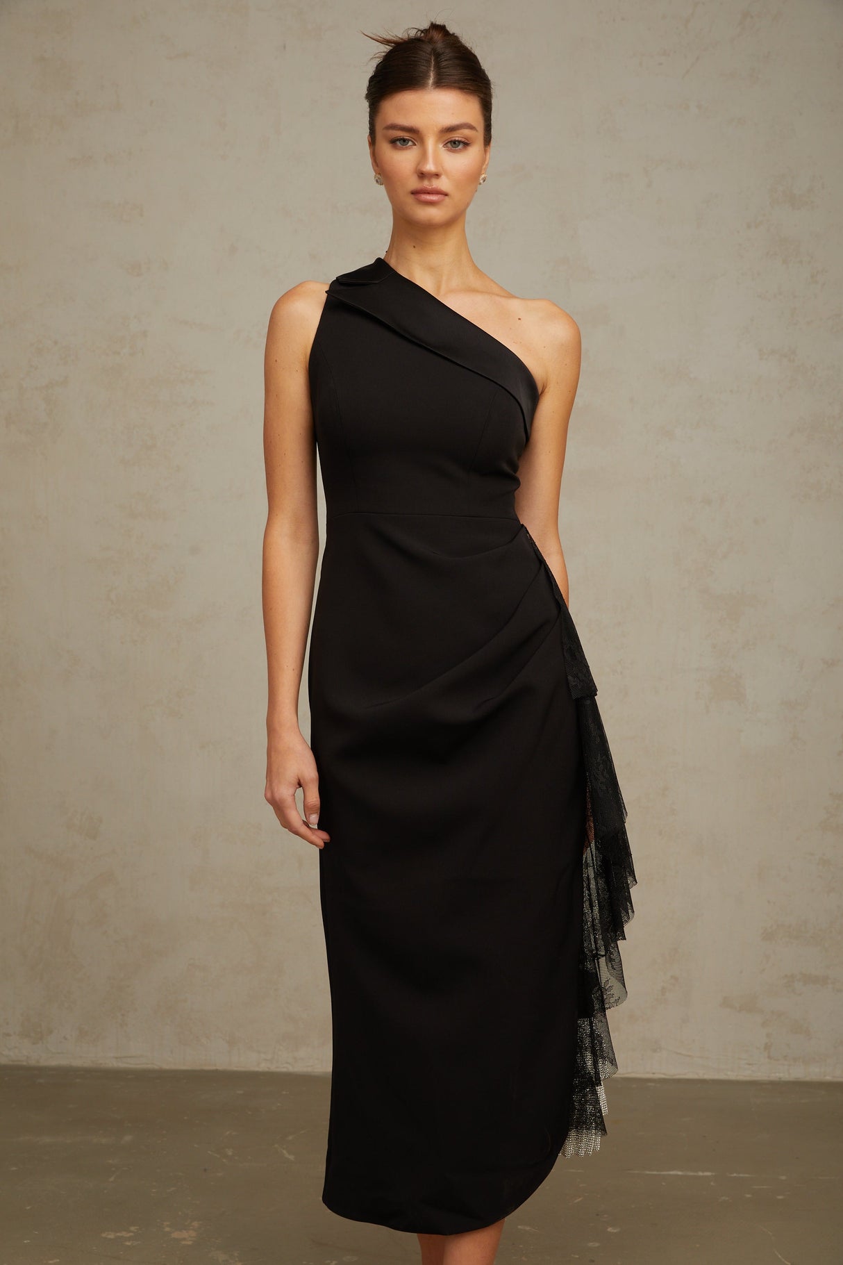 Aurohaya Bernadette black lace-panell asymmetrical midi dress