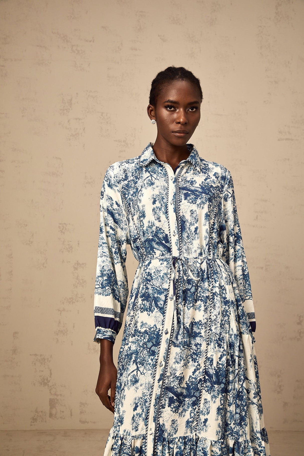 Aurohaya Adélaïde graphic-print midi dress in Blue