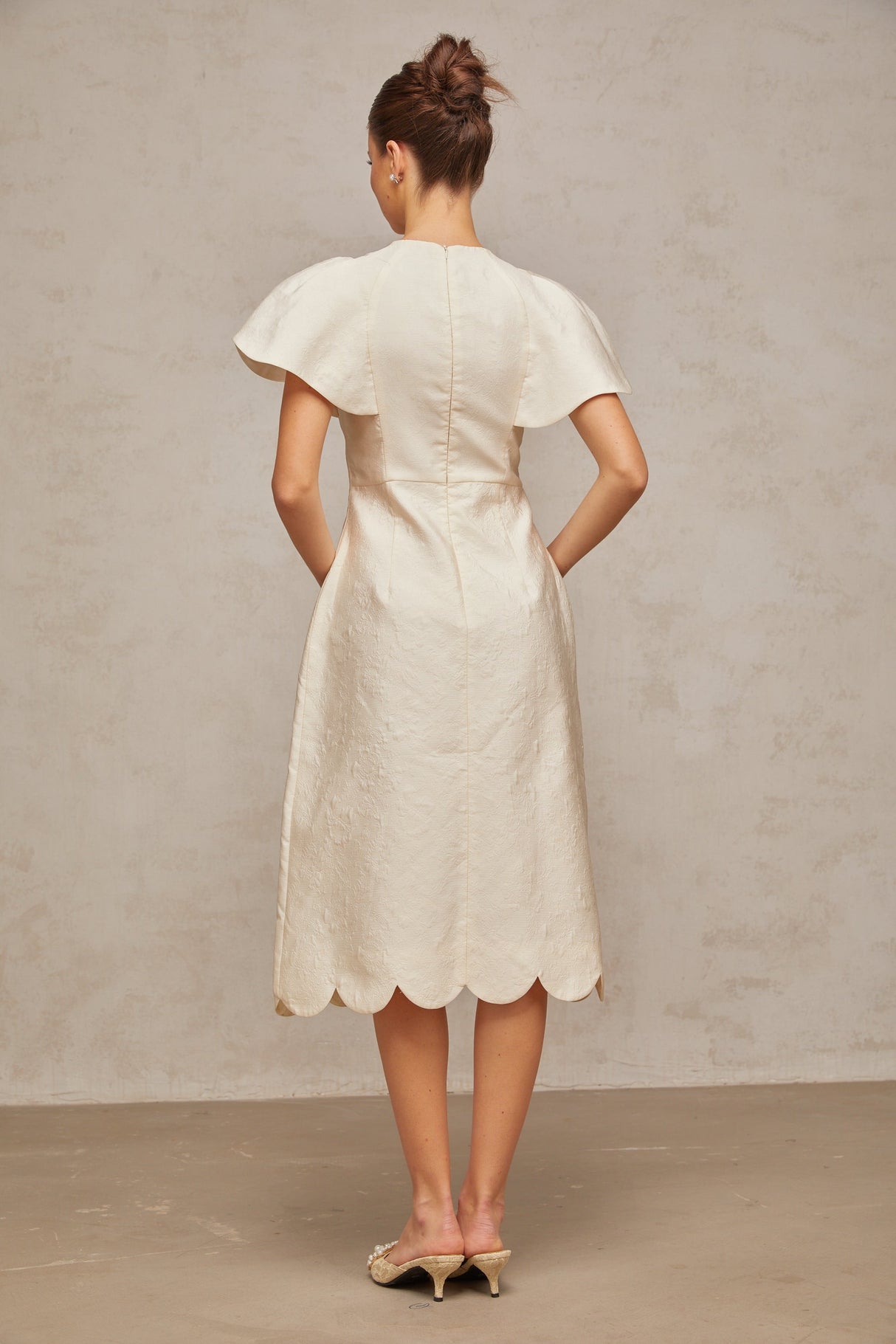 Aurohaya Ségolène white flower jacquard midi dress