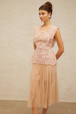 Aurohaya Céleste floral-lace-panelling tulle midi dress in Pink