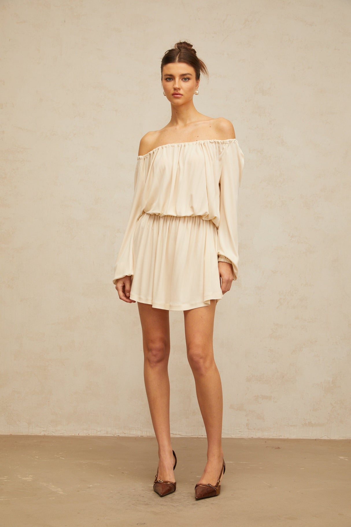 Aurohaya Emma neutrals structured-design mini dress
