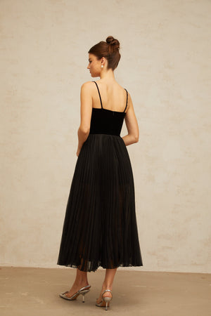 Aurohaya Clémence black velvet-panel pleated midi dress