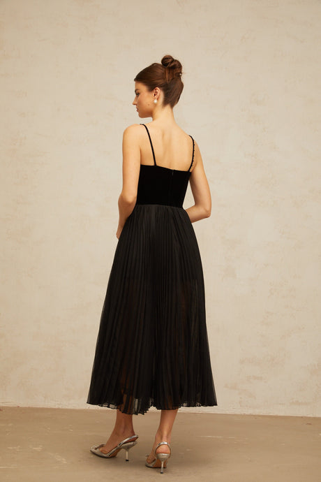 Aurohaya Clémence black velvet-panel pleated midi dress
