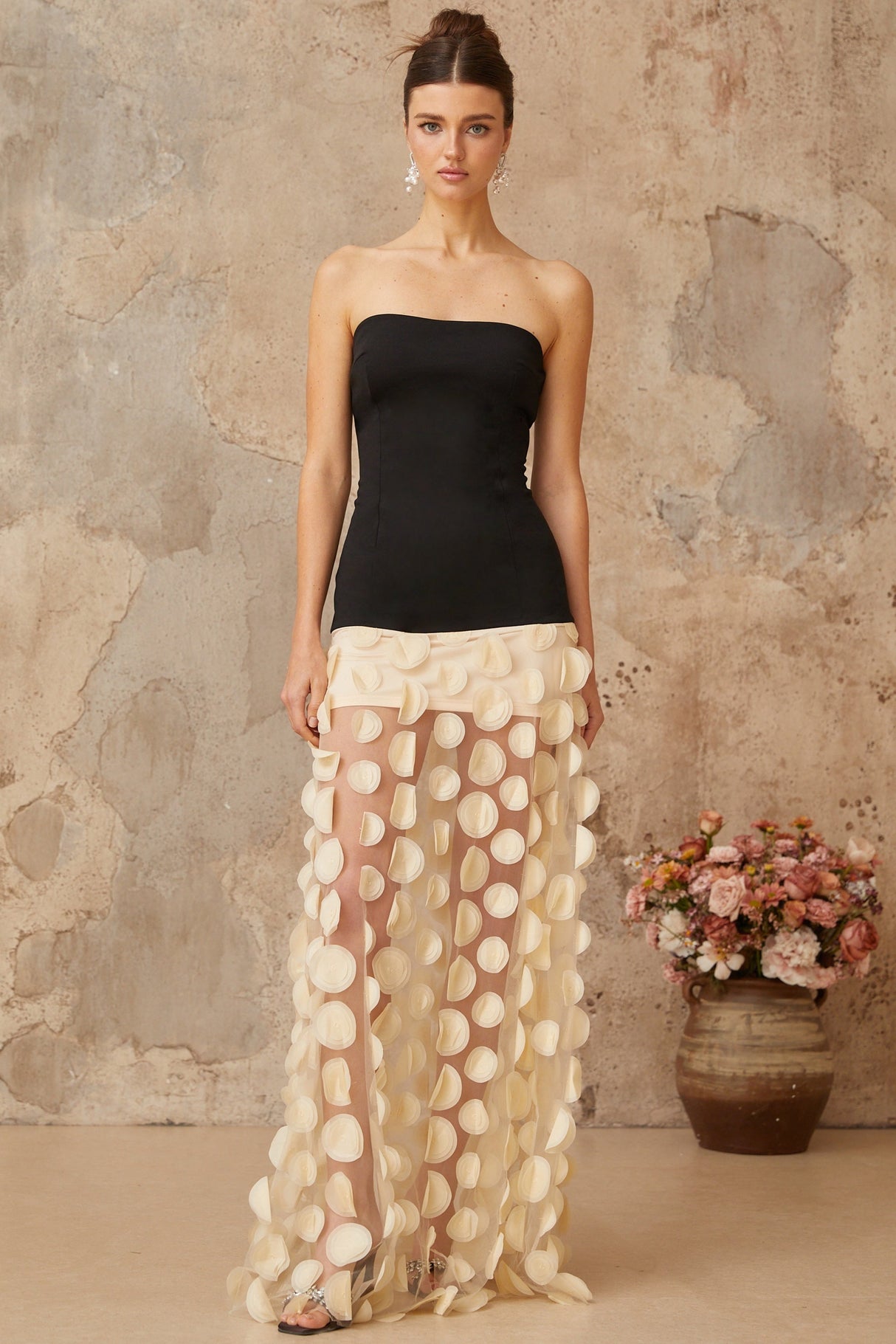 Aurohaya Xénia contrast-color 3d-polka-dot maxi dress