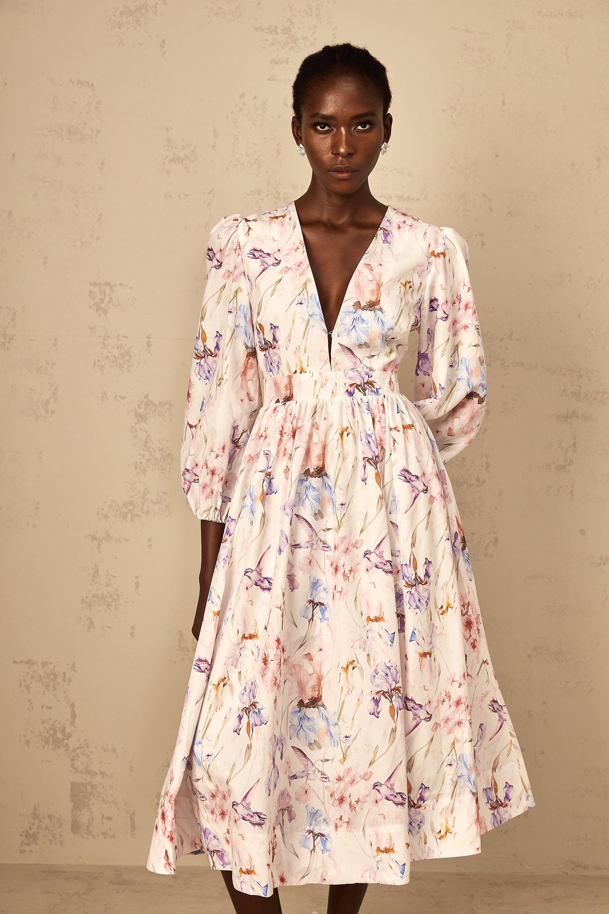 Aurohaya Géraldine White V-Neck Floral Print Midi Dress