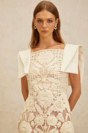 Aurohaya Léa White Floral Appliqué Crochet Mini Dress