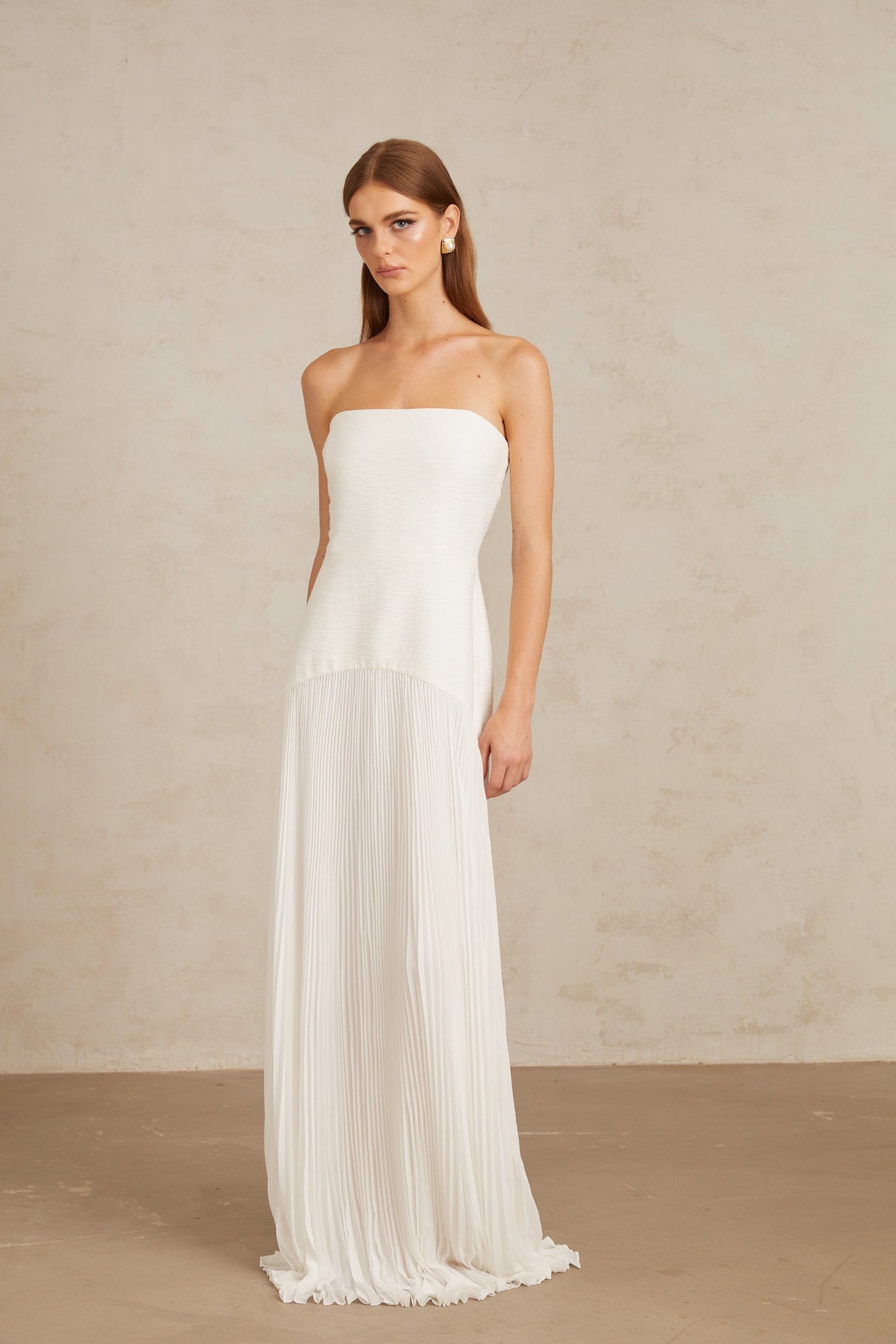 Aurohaya Helena White Off-Shoulder Tulle Panel Maxi Gown