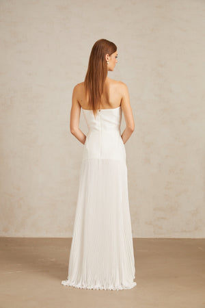 Aurohaya Helena White Off-Shoulder Tulle Panel Maxi Gown