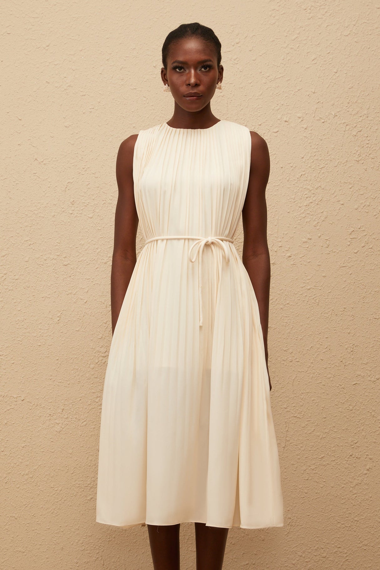 Aurohaya Célestine Neutral Sleeveless Pleated Midi Dress