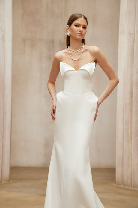 Aurohaya Alba White Barrel Waist Corset Maxi Dress