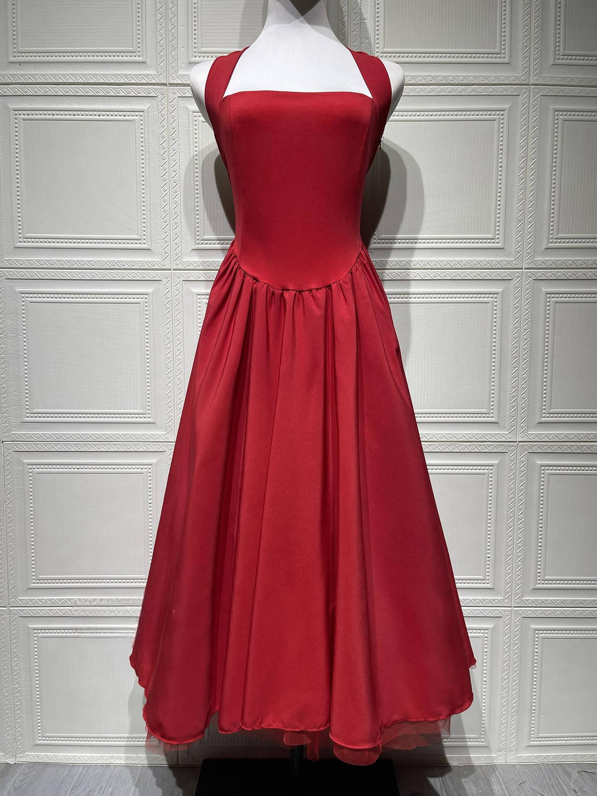 Aurohaya Margaux Halter Neck Midi Dress