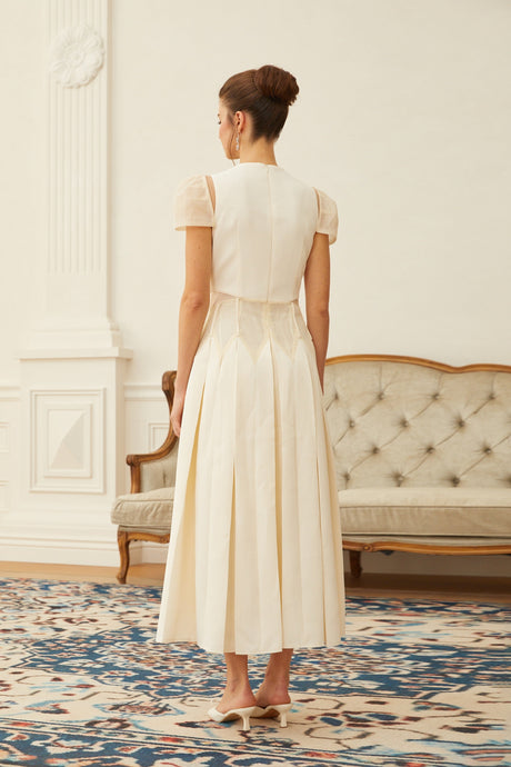 Aurohaya Maelle White Flower Embroidered Maxi Dress
