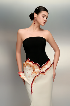 Aurohaya Mieke White Color Block 3D Petal Maxi Dress