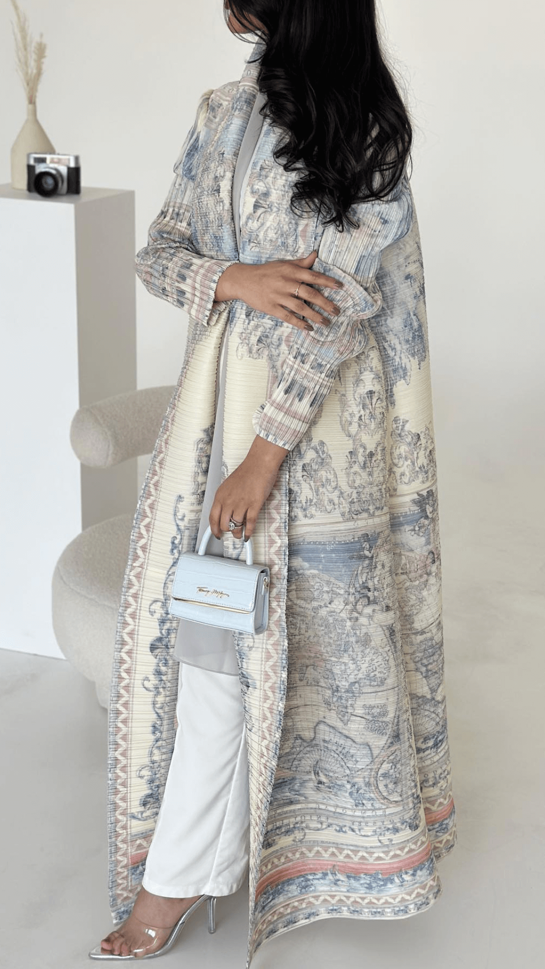 Lumora Abaya Vogue