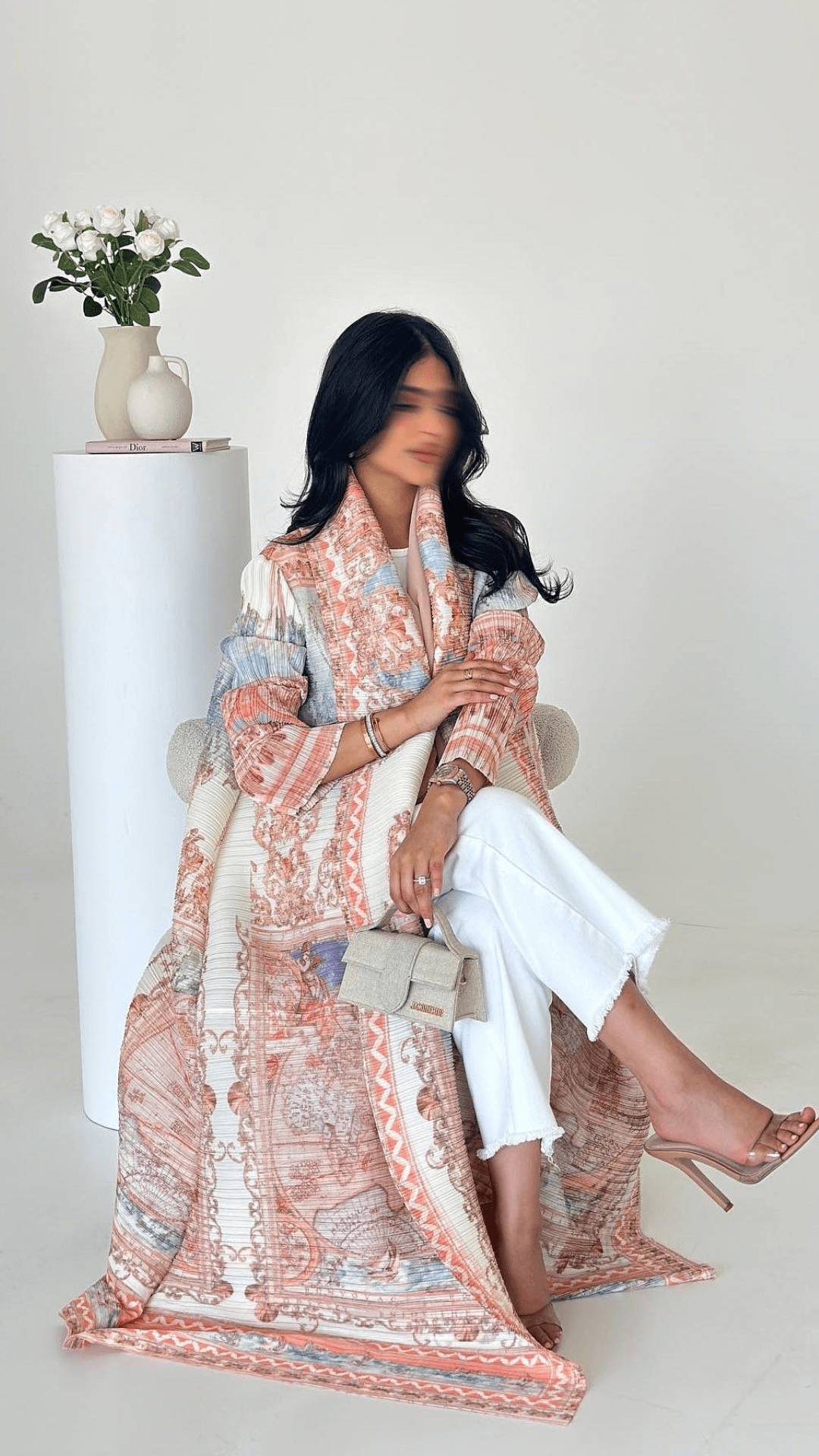 Veloura Abaya Vogue
