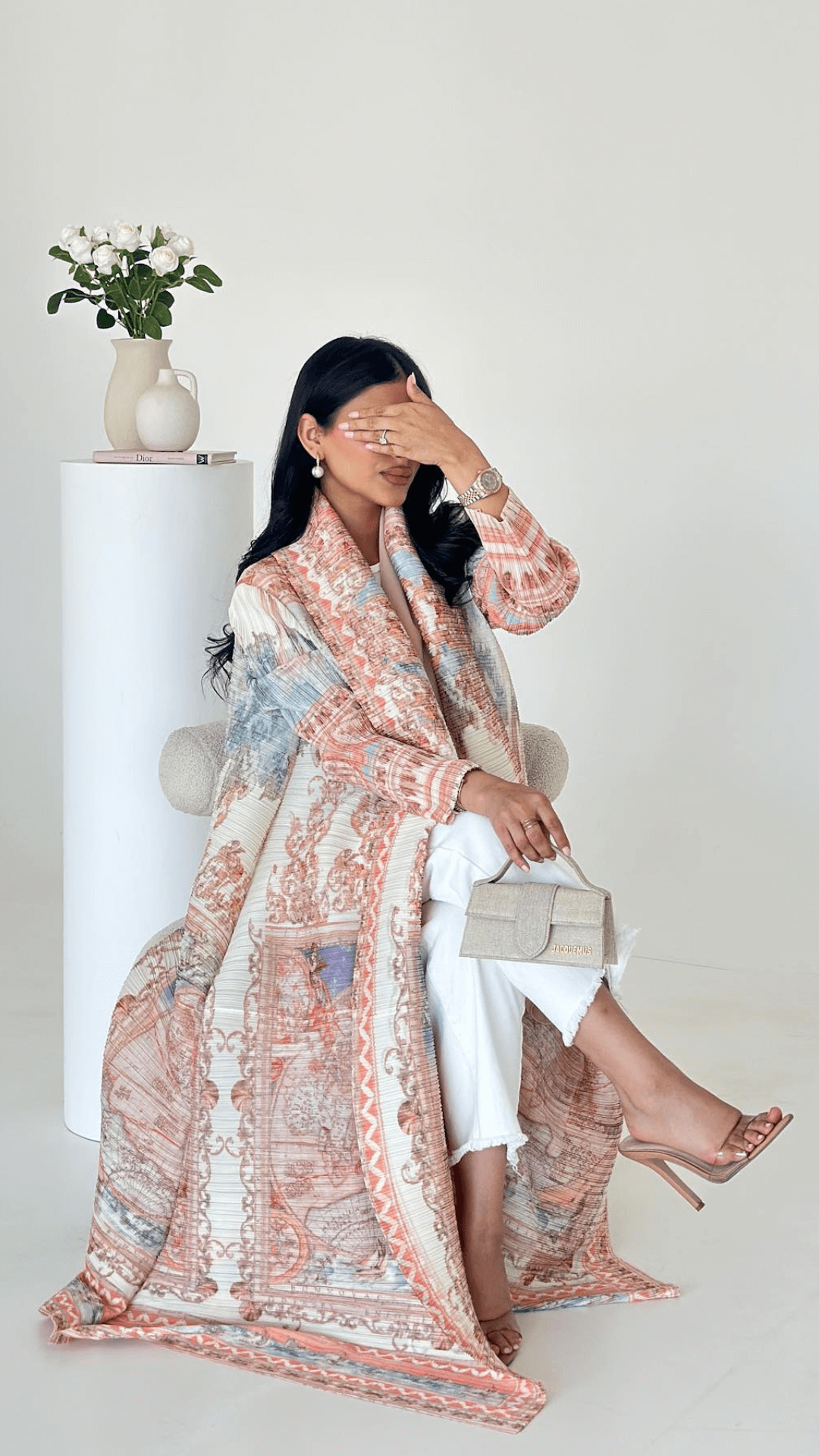 Veloura Abaya Vogue