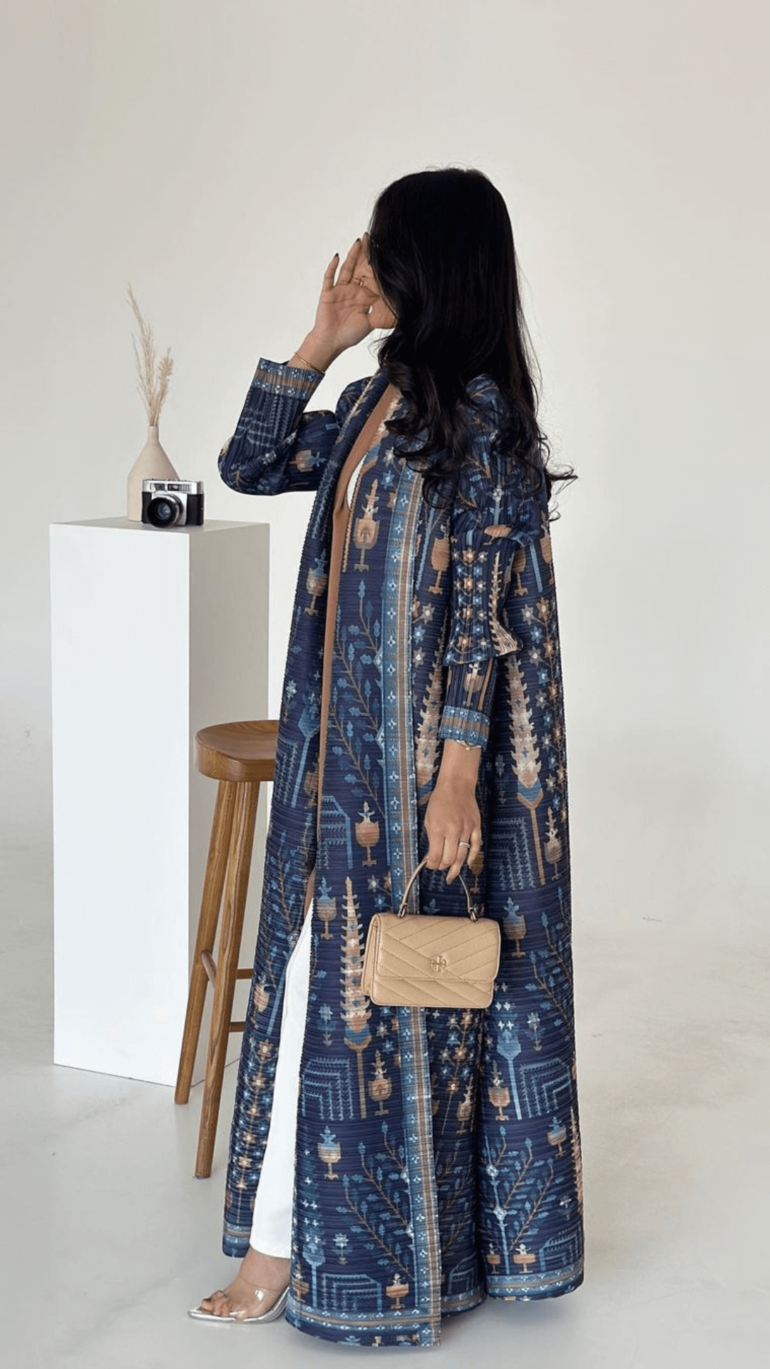 Ophelis Abaya Vogue