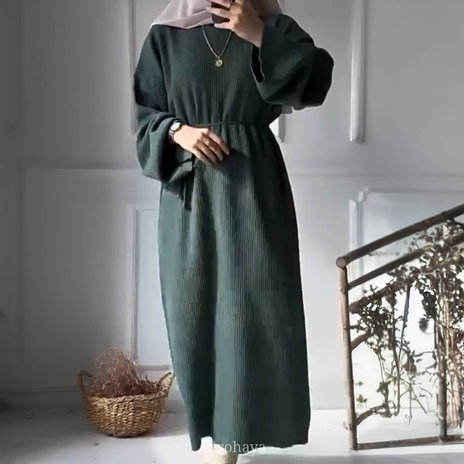 Knitted Round Neck Hooded Bubble Sleeves Sweater Dress