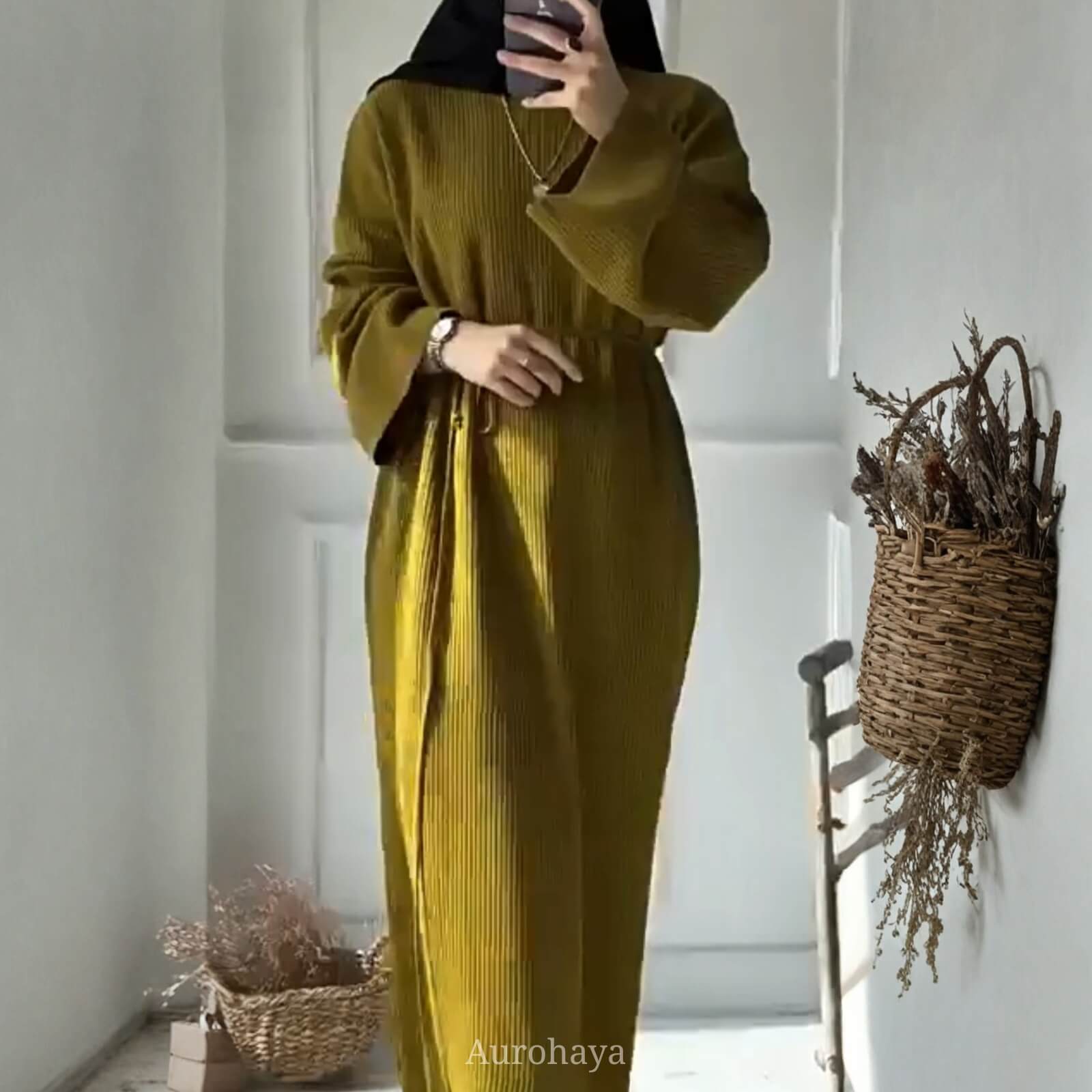 Knitted Round Neck Hooded Bubble Sleeves Sweater Dress