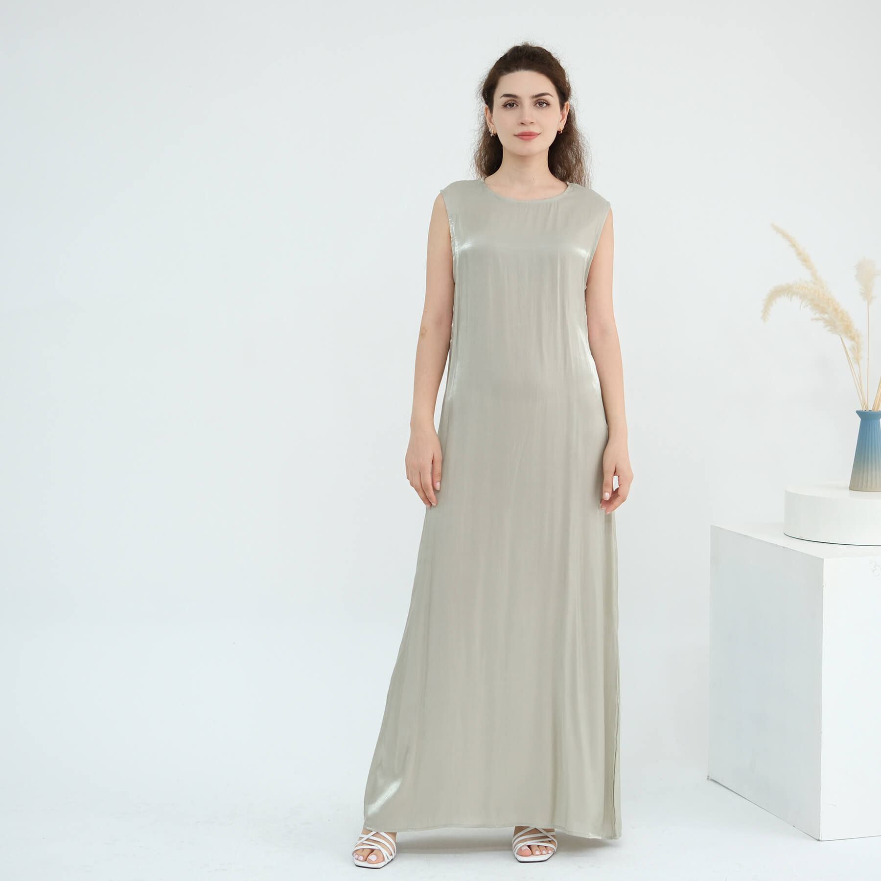 Solid Color Minimalist 2-Piece Abaya Set