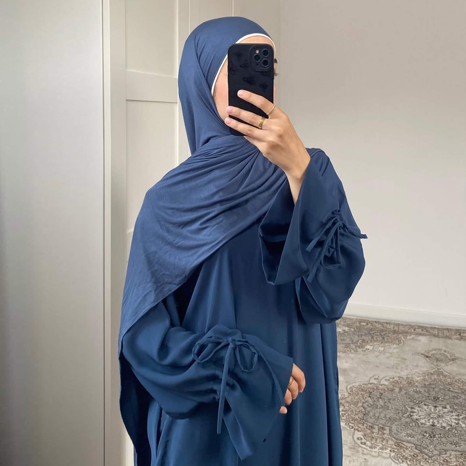 Solid Nida Ruffle Sleeve Zippper Abaya - Aurohaya