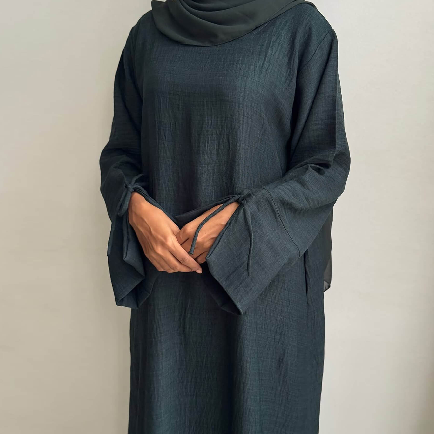 Solid Twill Wrinkle Abaya - Aurohaya
