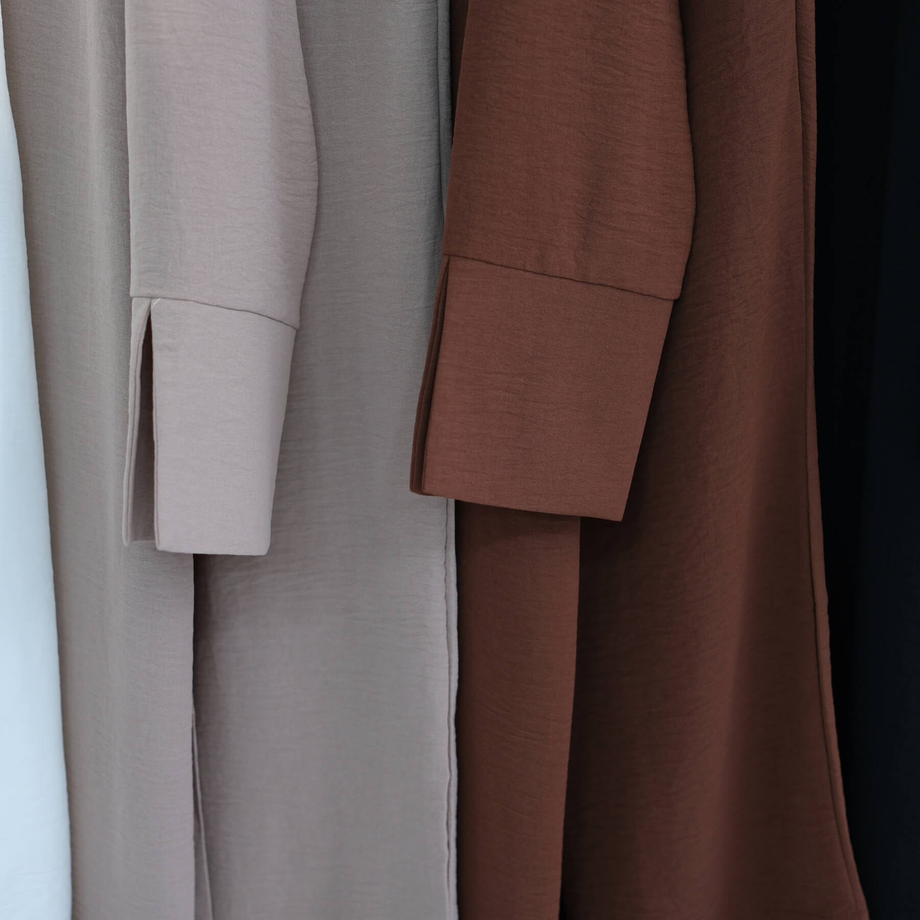 Ice Silk Crinkle Buttons Abaya 2-Piece Set