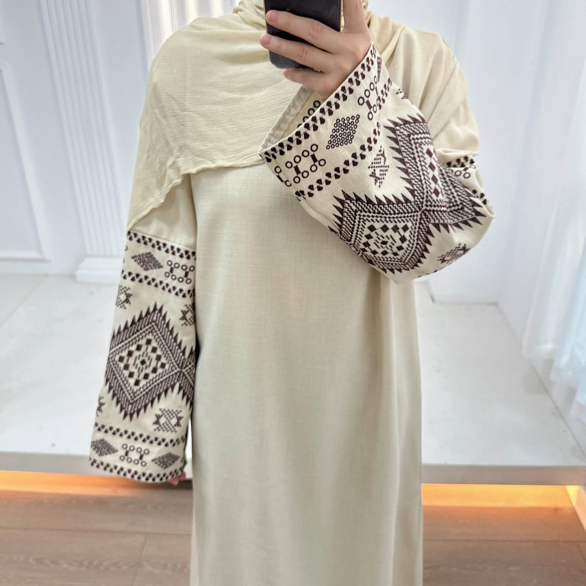 Solid Color Embroidered Cuff Abaya