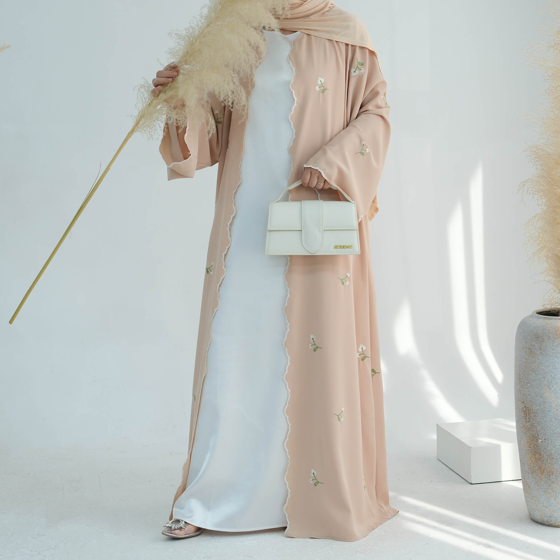 Nida Floral Scalloped-Edge Open Abaya