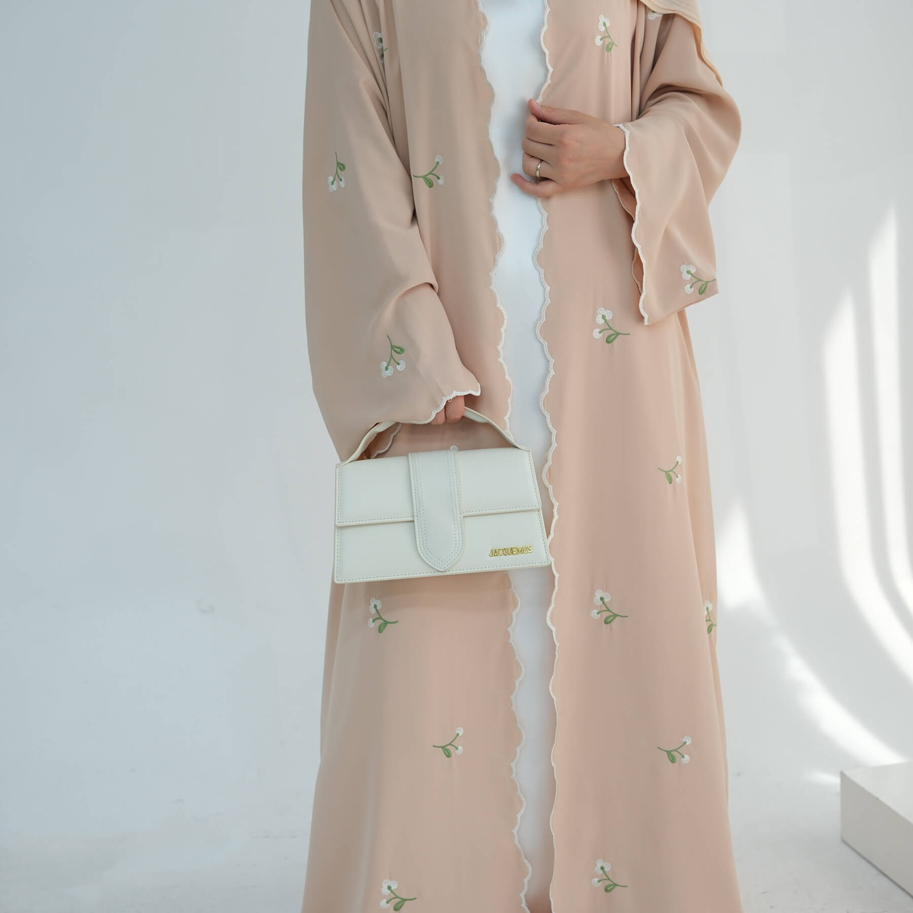 Nida Floral Scalloped-Edge Open Abaya