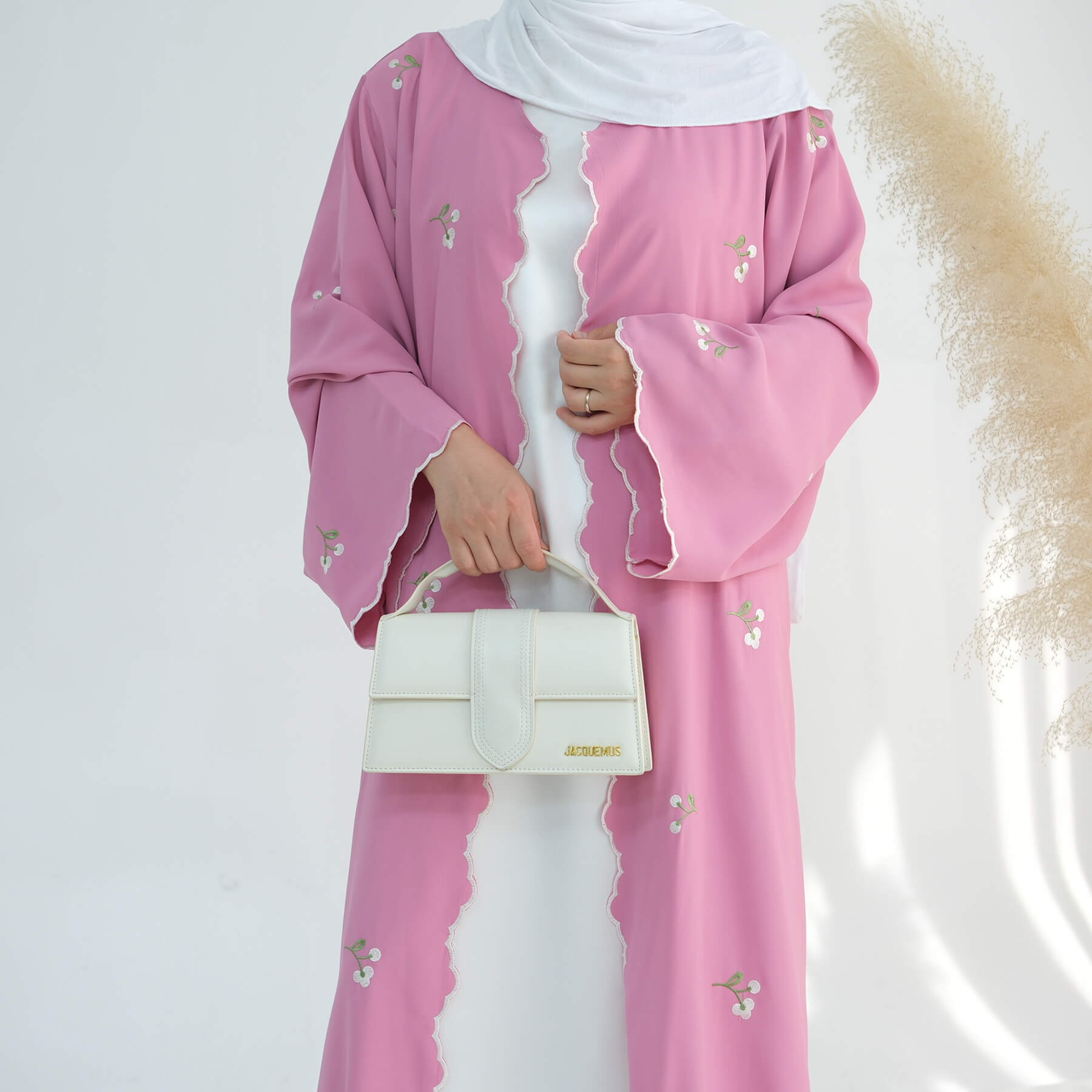 Nida Floral Scalloped-Edge Open Abaya
