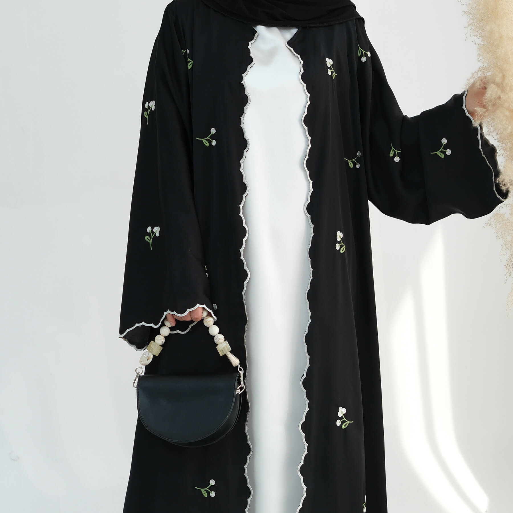 Nida Floral Scalloped-Edge Open Abaya