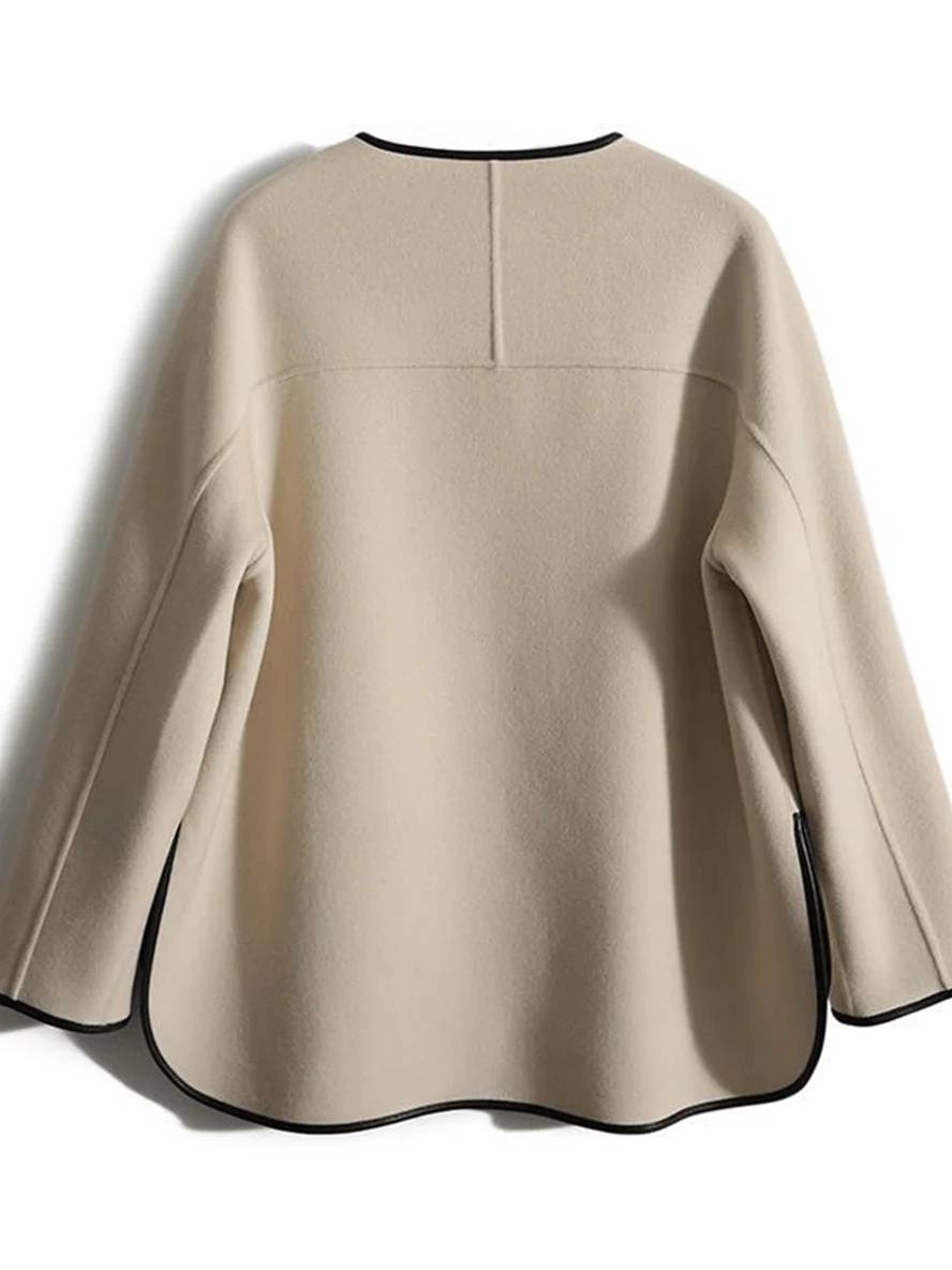 Aurohaya Elegant Wool Short Coat with Pockets and Round Collar for Women Stylish Winter Jacket