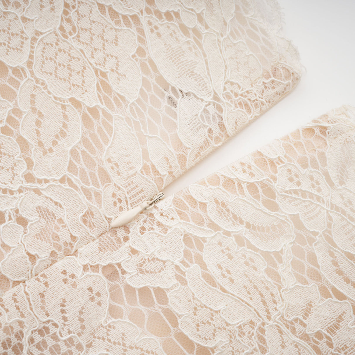 Aurohaya Oliana Ivory Lace Maxi Gown