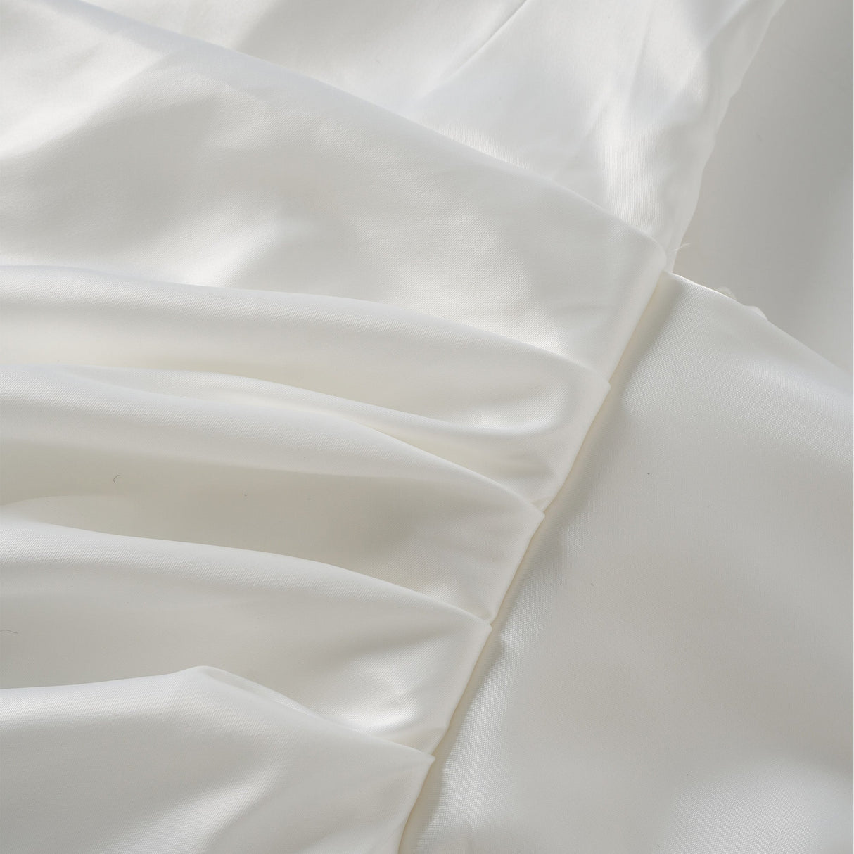 Aurohaya Zenina White Ruched Ribbon Detail Mini Dress