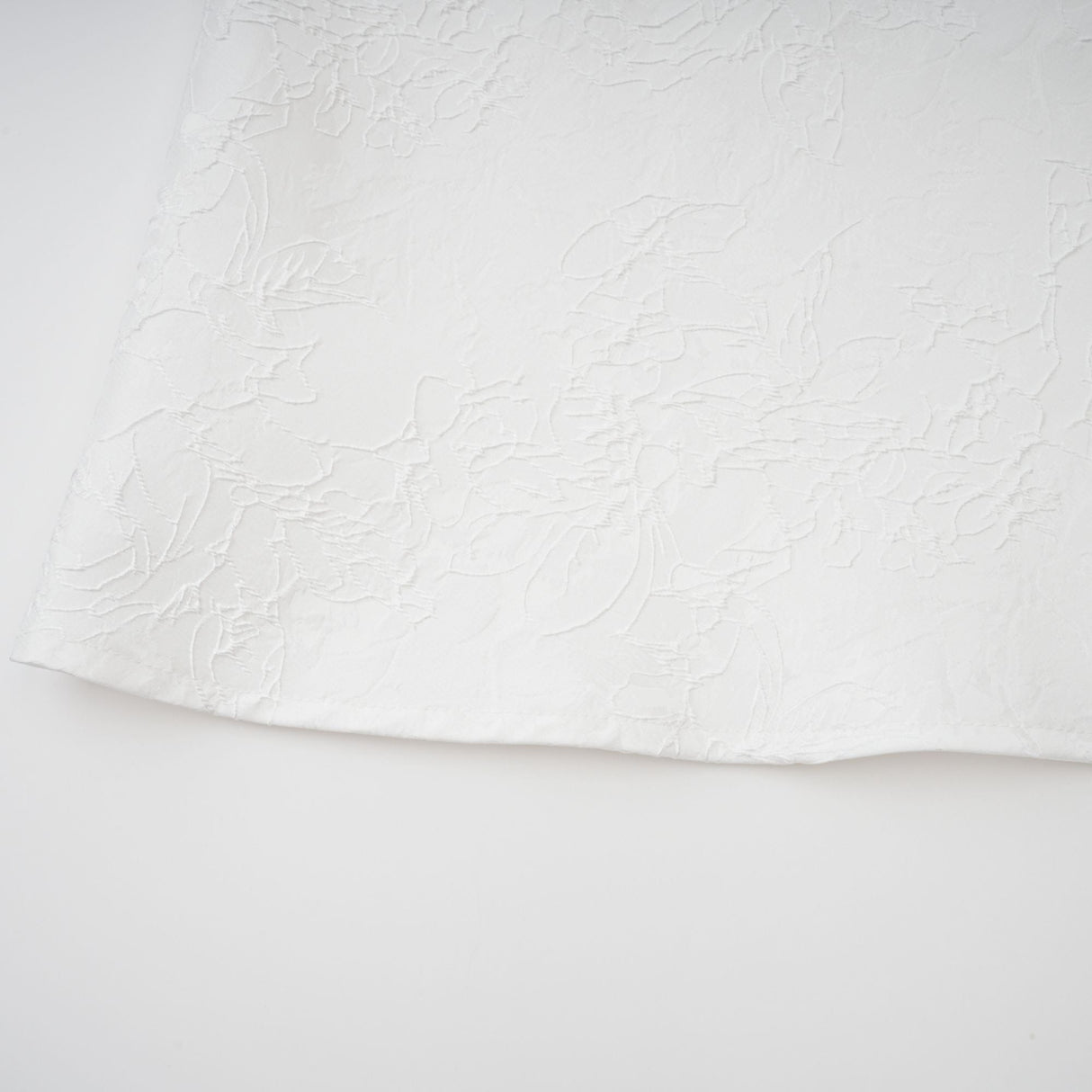 Aurohaya Céline White Glamorous Event Midi Dress