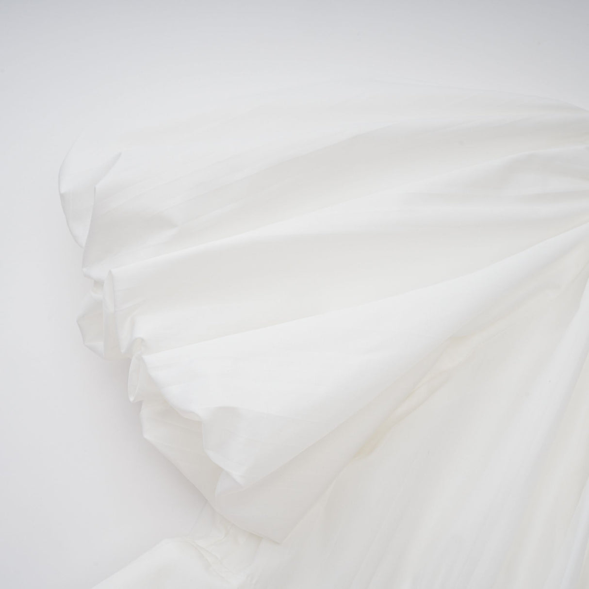 Aurohaya Vienne White Lace-Up Pleated Maxi Dress