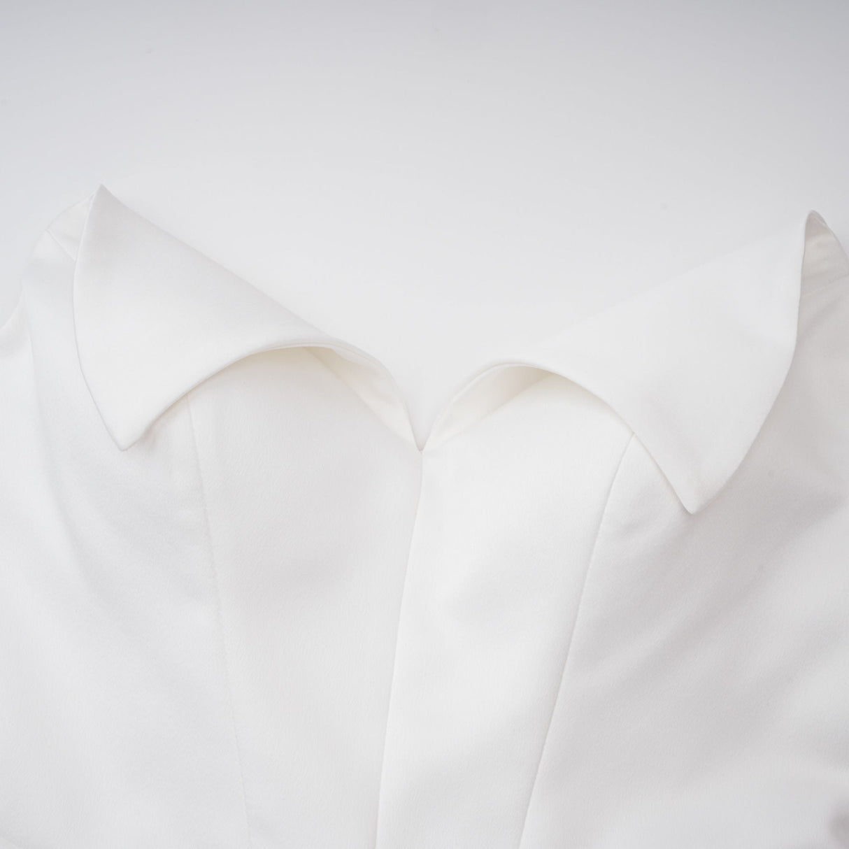 Aurohaya Alba White Barrel Waist Corset Maxi Dress